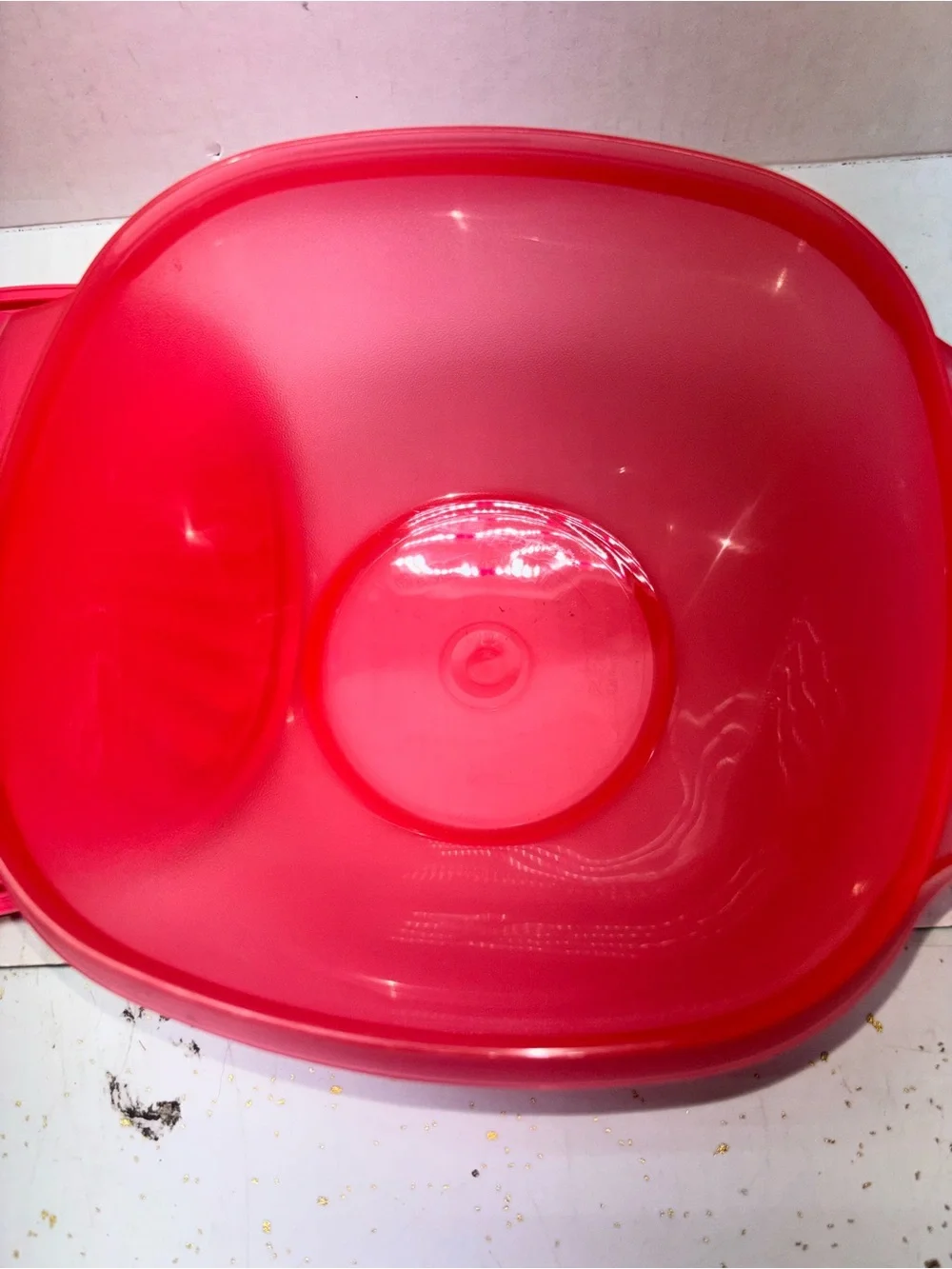 Tupperware servalier bowl
